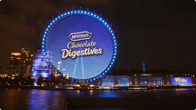McVitie's Chocolate Digestives projection on the lastminute.com London EyeTower Bridge